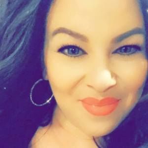 Meet your Posher, Angie